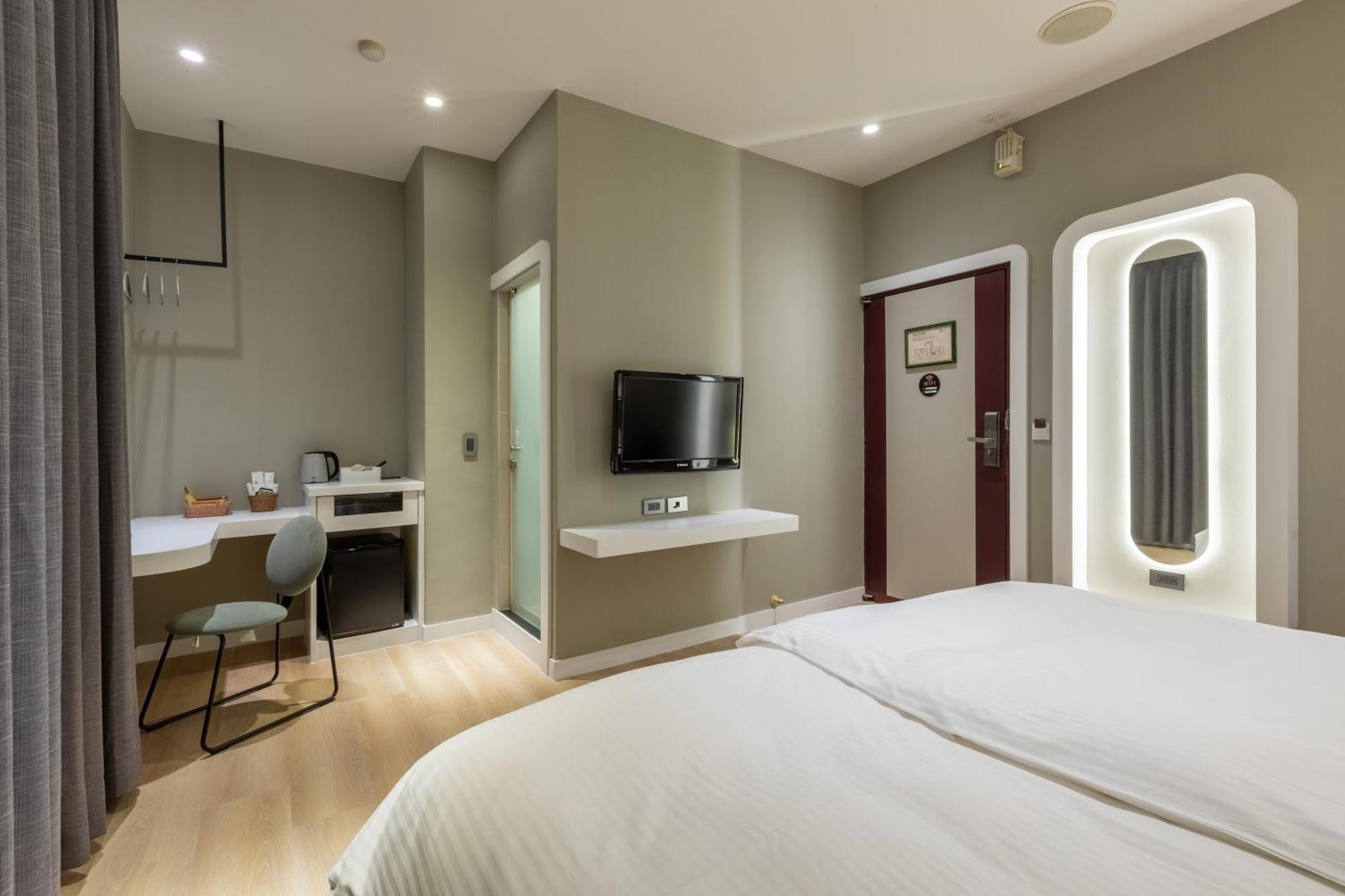 Fu Hsiang Hotel Yilan Номер фото